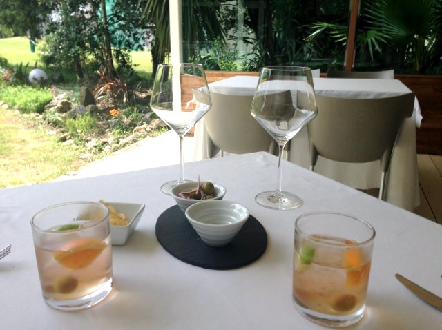 Restaurante_Sambal_Dry_Martinis_y_vista